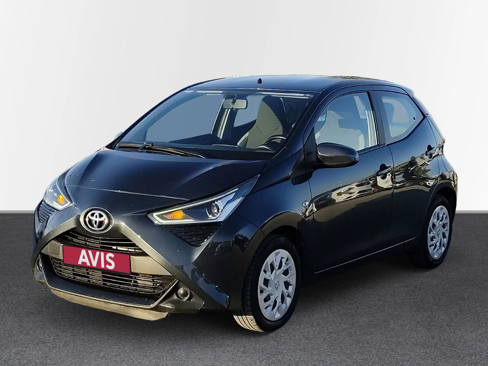 AVIS Used Car | Toyota Aygo X-Play Connect MMT