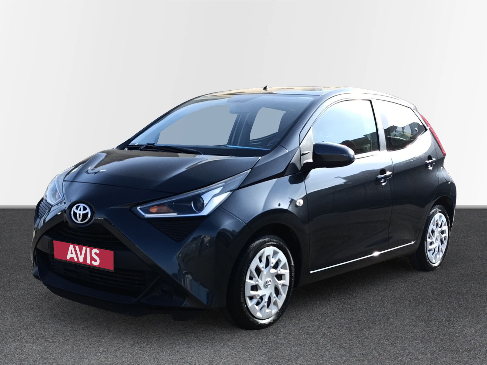 AVIS Used Car | Toyota Aygo X-Play Connect MMT