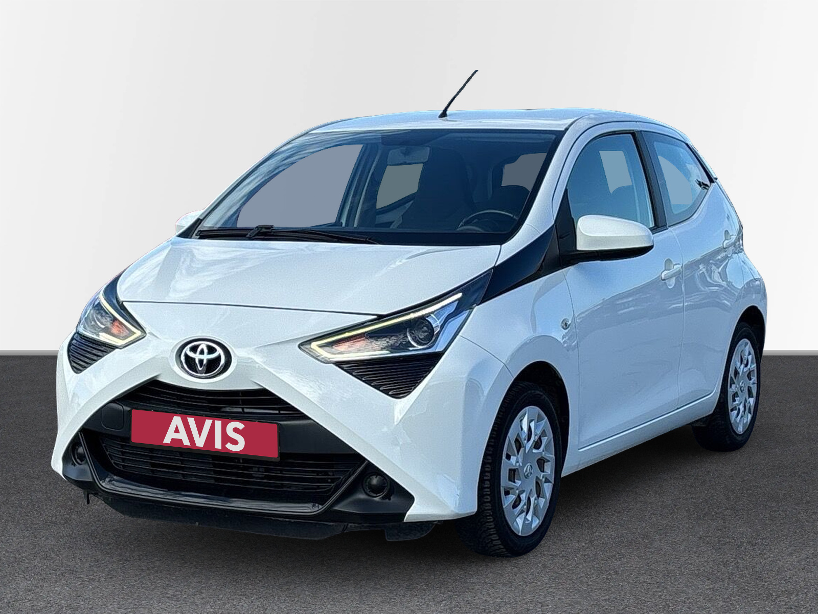 AVIS Used Car | Toyota Aygo X-Play Connect MMT