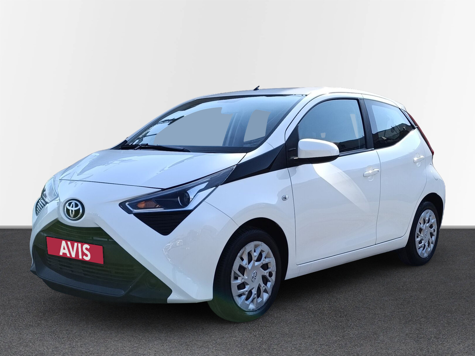 AVIS Used Car | Toyota Aygo X-Play Connect MMT