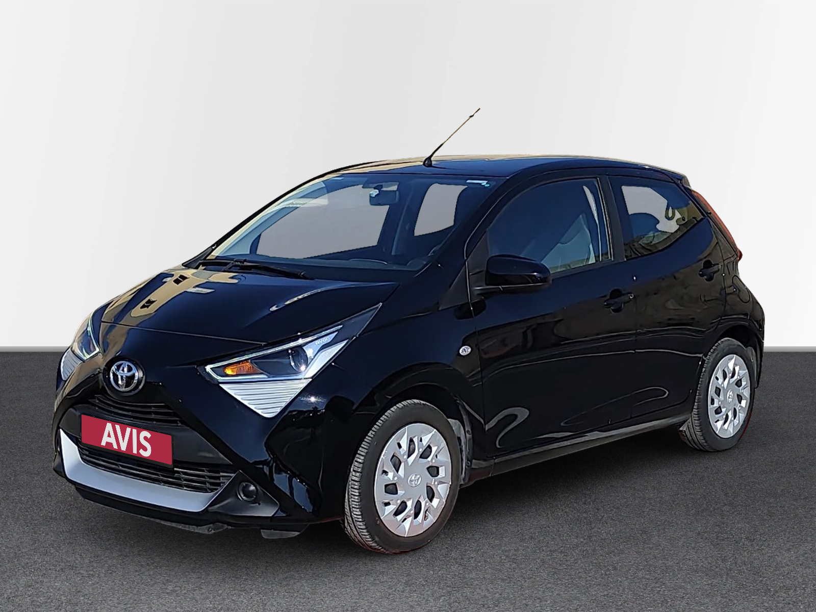 AVIS Used Cars | Toyota Aygo X-Play MMT