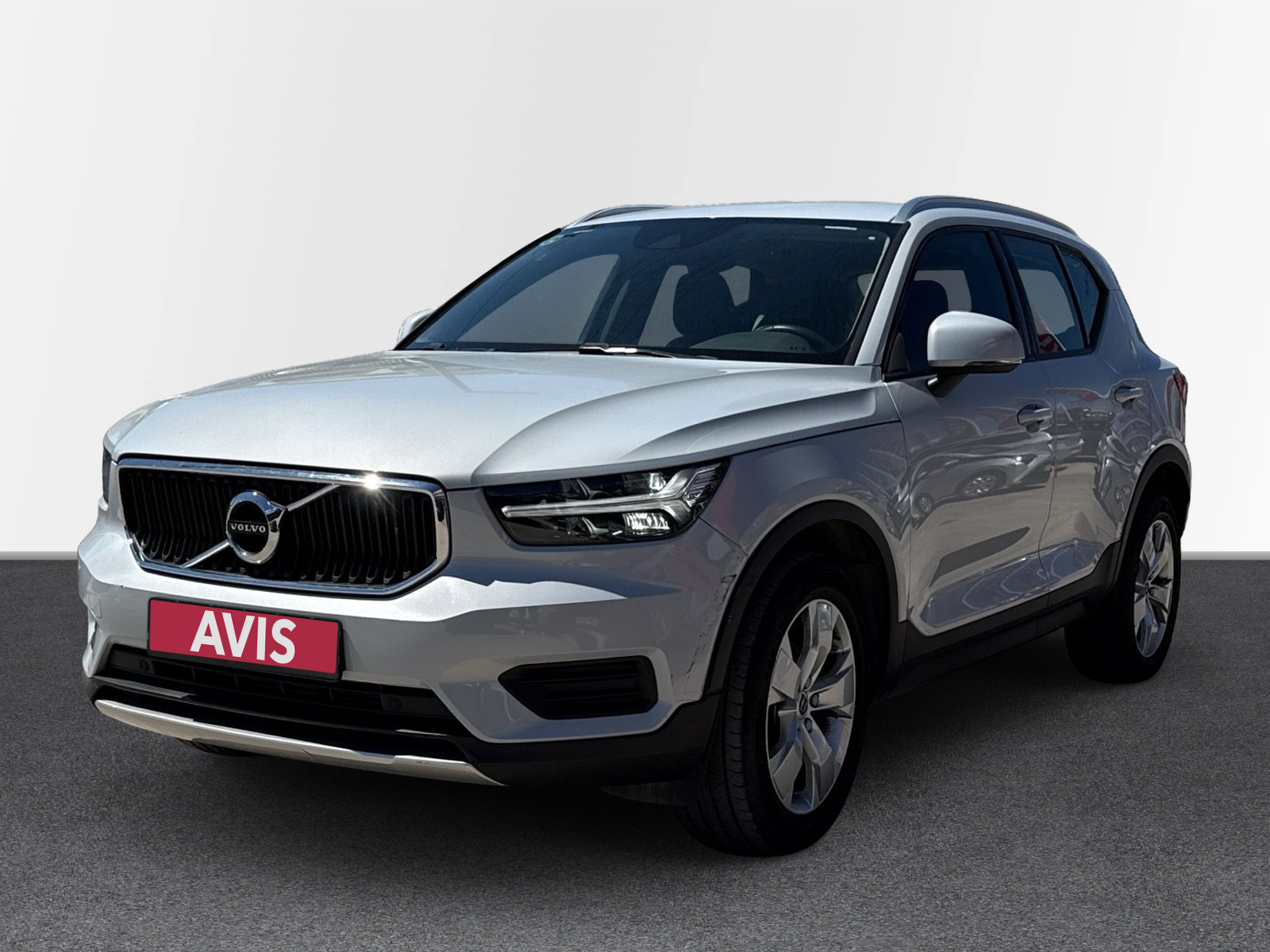 AVIS Used Cars | Volvo XC40 T3 Βενζίνη 1.5 163hp Auto AT8 Momentum
