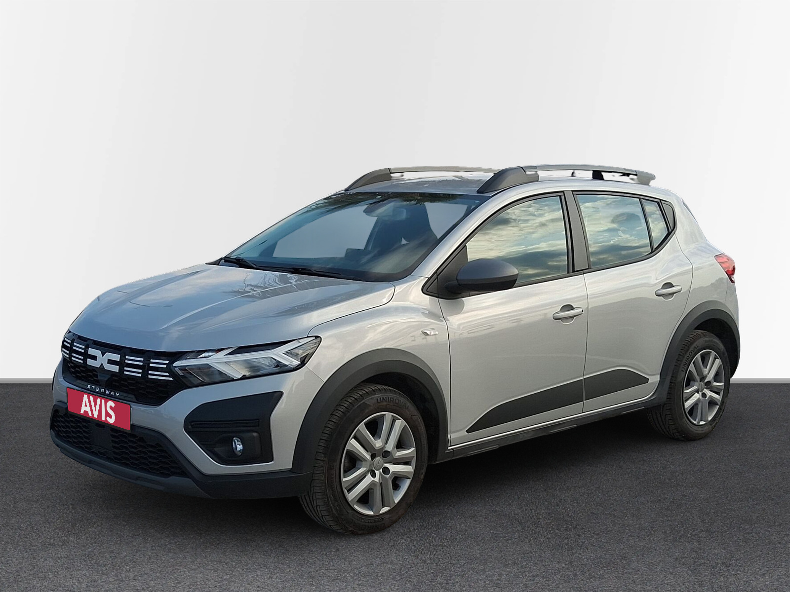 AVIS Used Cars | Dacia Sandero Stepway 1.0 TCe 100hp Expression LPG